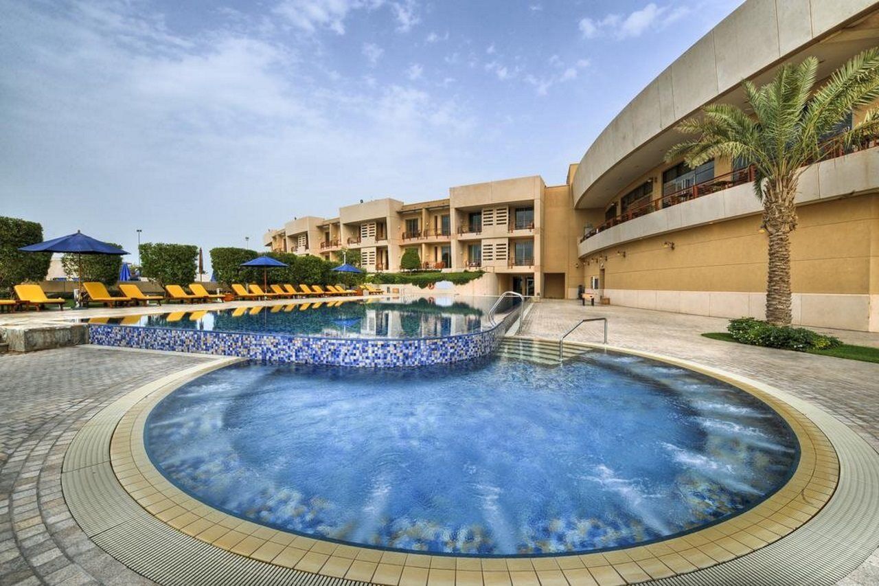 Marina Hotel Kuwait Salmiya Extérieur photo